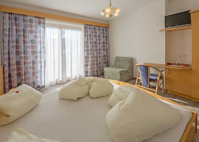 Haus Schluder - Familie Stanitzer Pensjonat Weissensee