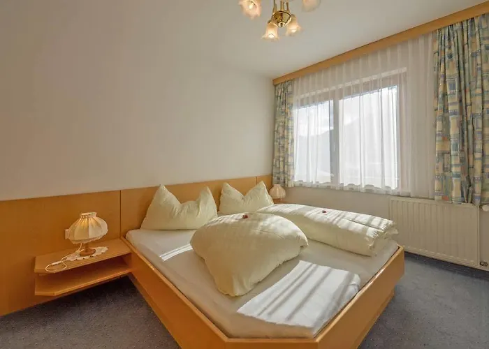 Haus Schluder - Familie Stanitzer בית הארחה