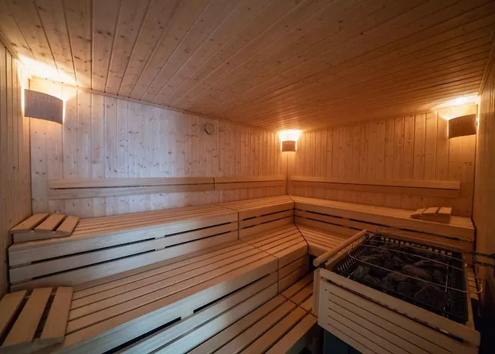 Haus Schluder - Familie Stanitzer בית הארחה 3*